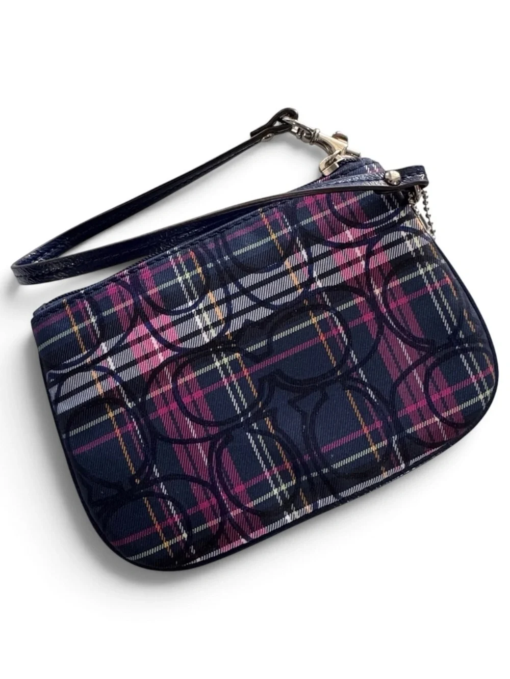 ✨💎EUC💎✨COACH Poppy Coach Plaid Wristlet with Glitter Embellished C print.